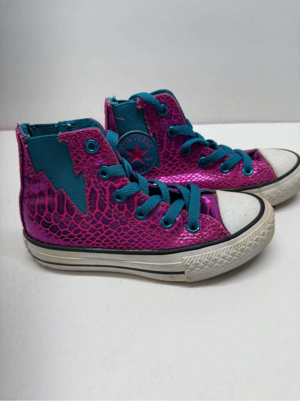 Converse Youth High-Top Sneakers in Teal with Pink Stitching